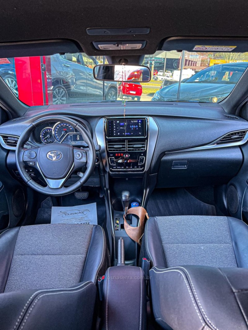 YARIS 1.5 XS 16V FLEX 4P AUTOMÁTICO - 2025 - CANELA