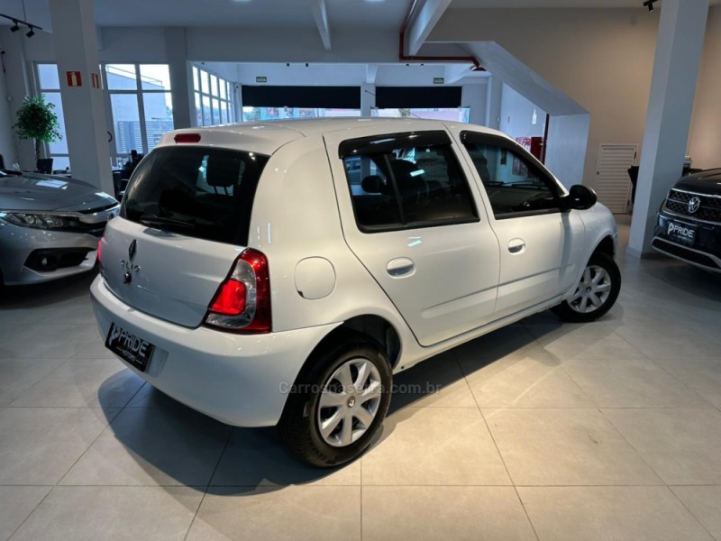 CLIO 1.0 EXPRESSION 16V FLEX 4P MANUAL - 2016 - CAXIAS DO SUL