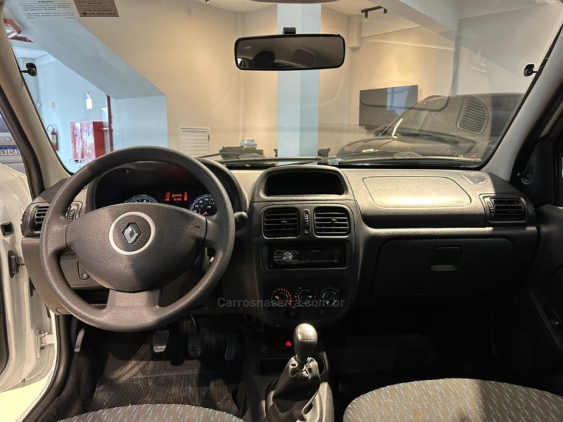 CLIO 1.0 EXPRESSION 16V FLEX 4P MANUAL - 2016 - CAXIAS DO SUL