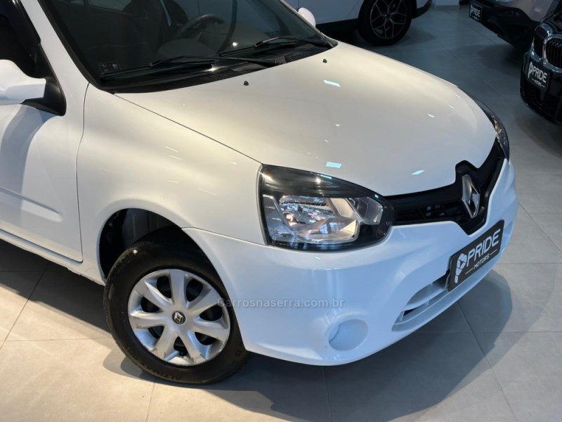CLIO 1.0 EXPRESSION 16V FLEX 4P MANUAL - 2016 - CAXIAS DO SUL