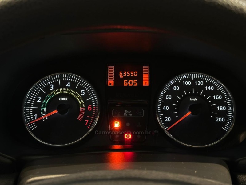 CLIO 1.0 EXPRESSION 16V FLEX 4P MANUAL - 2016 - CAXIAS DO SUL