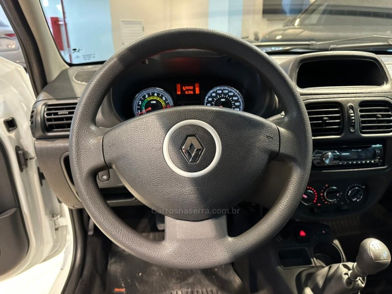 CLIO 1.0 EXPRESSION 16V FLEX 4P MANUAL - 2016 - CAXIAS DO SUL