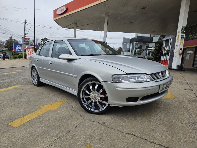 VECTRA 2.0 MPFI GLS 8V GASOLINA 4P MANUAL - 2000 - CAXIAS DO SUL