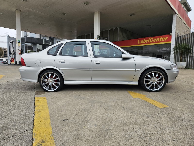 VECTRA 2.0 MPFI GLS 8V GASOLINA 4P MANUAL - 2000 - CAXIAS DO SUL