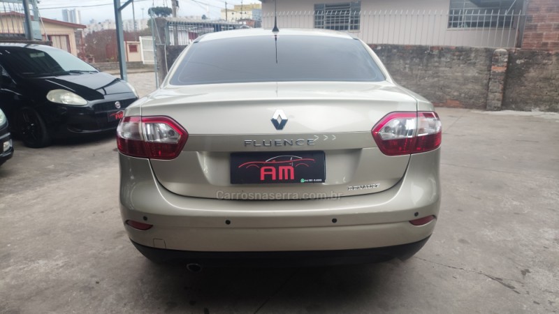 FLUENCE 2.0 DYNAMIQUE 16V FLEX 4P AUTOMÁTICO - 2014 - CAXIAS DO SUL