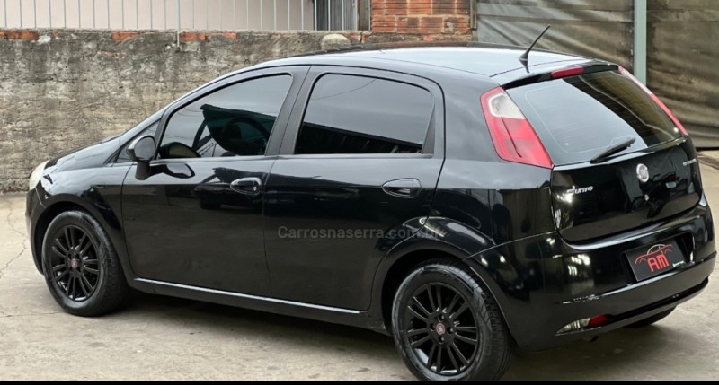 PUNTO 1.4 ATTRACTIVE 8V FLEX 4P MANUAL - 2011 - CAXIAS DO SUL