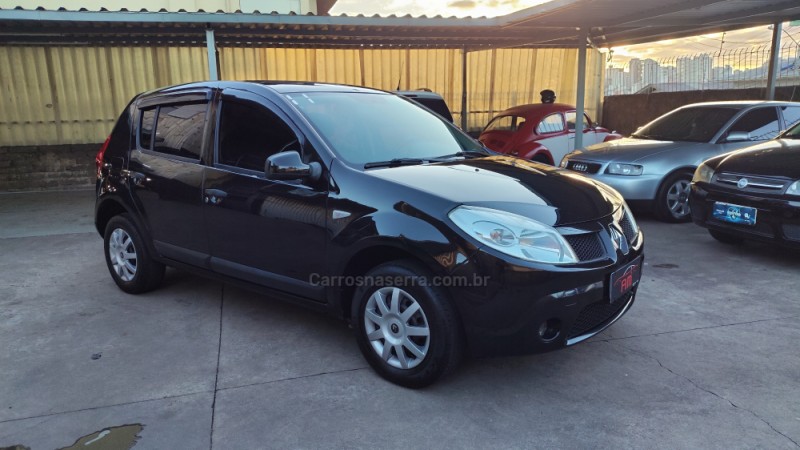 SANDERO 1.0 EXPRESSION 16V FLEX 4P MANUAL - 2011 - CAXIAS DO SUL