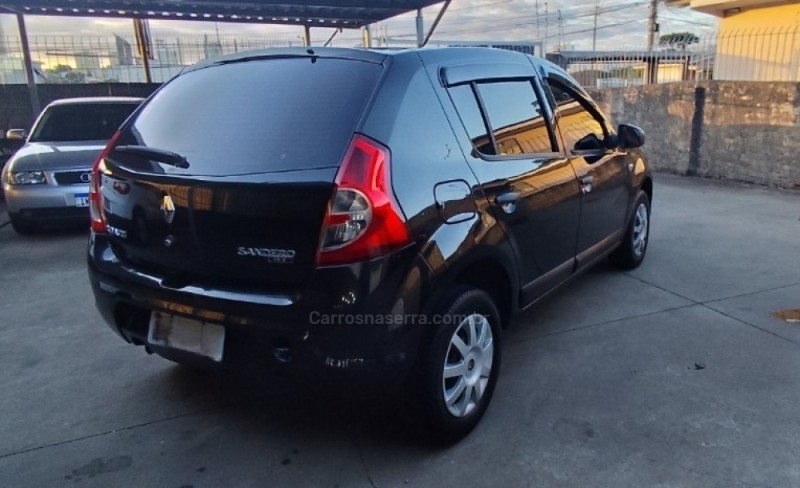 SANDERO 1.0 EXPRESSION 16V FLEX 4P MANUAL - 2011 - CAXIAS DO SUL