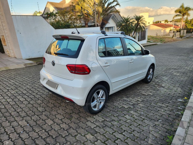FOX 1.0 MPI COMFORTLINE 12V FLEX 4P MANUAL - 2016 - MONTENEGRO