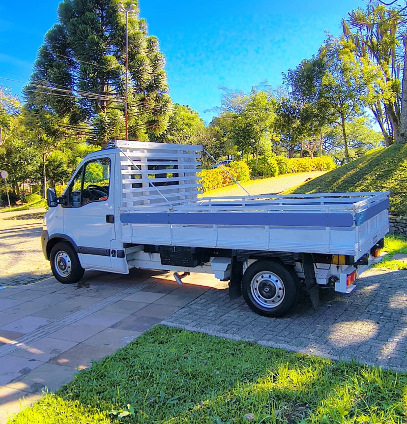 MASTER 2.5 DCI CHASSI CABINE L2H1 16V DIESEL 2P MANUAL - 2013 - FARROUPILHA