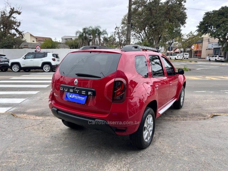 DUSTER 1.6 DYNAMIQUE 4X2 16V FLEX 4P MANUAL - 2017 - VENâNCIO AIRES