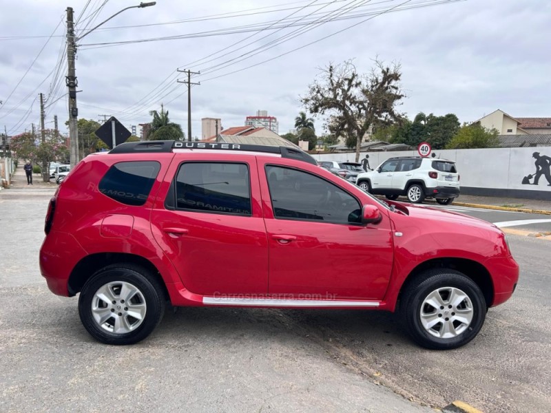 DUSTER 1.6 DYNAMIQUE 4X2 16V FLEX 4P MANUAL - 2017 - VENâNCIO AIRES