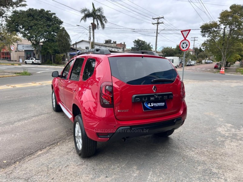 DUSTER 1.6 DYNAMIQUE 4X2 16V FLEX 4P MANUAL - 2017 - VENâNCIO AIRES