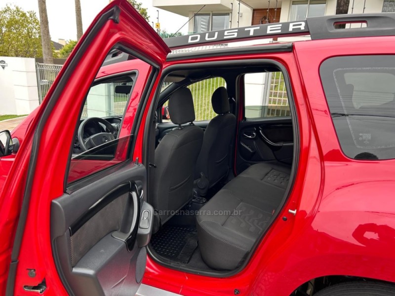 DUSTER 1.6 DYNAMIQUE 4X2 16V FLEX 4P MANUAL - 2017 - VENâNCIO AIRES
