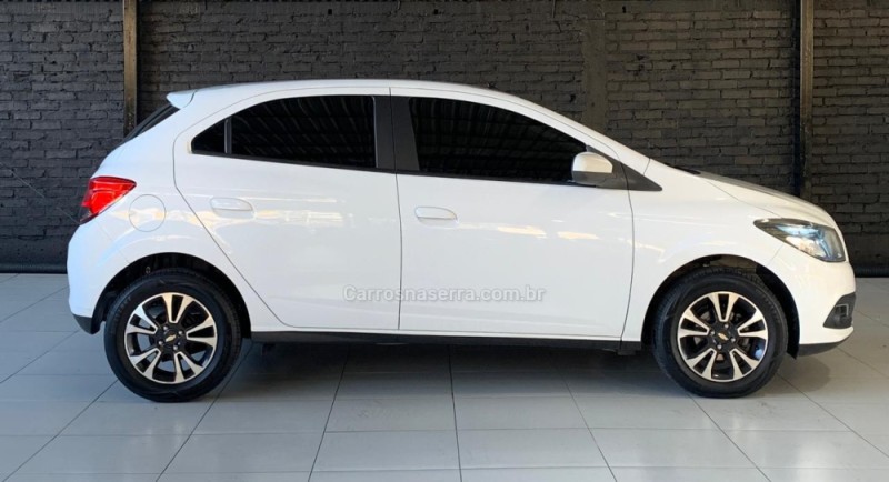ONIX 1.4 MPFI LTZ 8V FLEX 4P MANUAL - 2013 - CAXIAS DO SUL