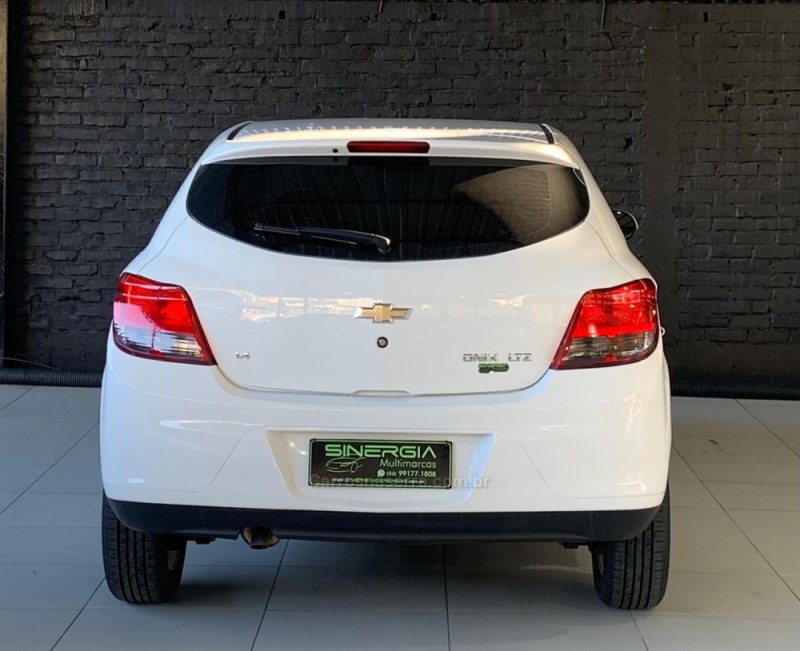 ONIX 1.4 MPFI LTZ 8V FLEX 4P MANUAL - 2013 - CAXIAS DO SUL