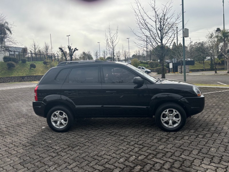 TUCSON 2.0 MPFI GL 16V 143CV 2WD GASOLINA 4P AUTOMÁTICO - 2010 - CAXIAS DO SUL