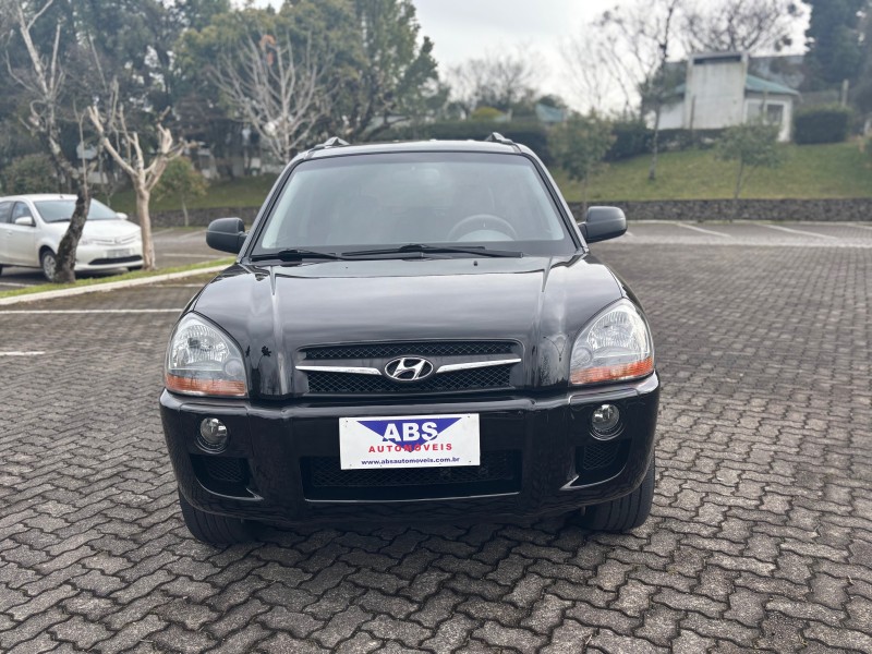 tucson 2.0 mpfi gl 16v 143cv 2wd gasolina 4p automatico 2010 caxias do sul