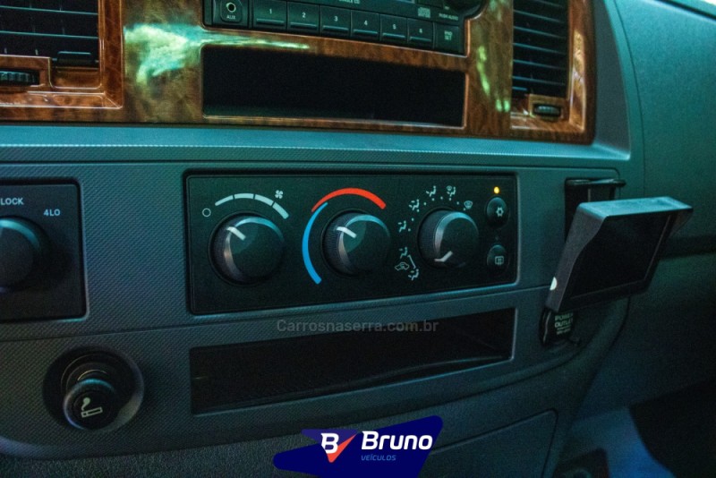 RAM 5.9 2500 SLT 4X4 CD I6 24V TURBO DIESEL 4P AUTOMÁTICO - 2006 - PALMEIRA DAS MISSõES