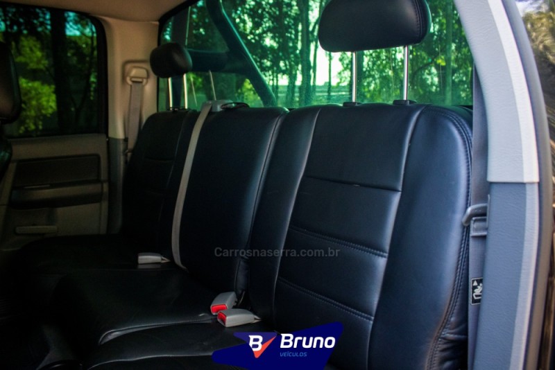 RAM 5.9 2500 SLT 4X4 CD I6 24V TURBO DIESEL 4P AUTOMÁTICO - 2006 - PALMEIRA DAS MISSõES