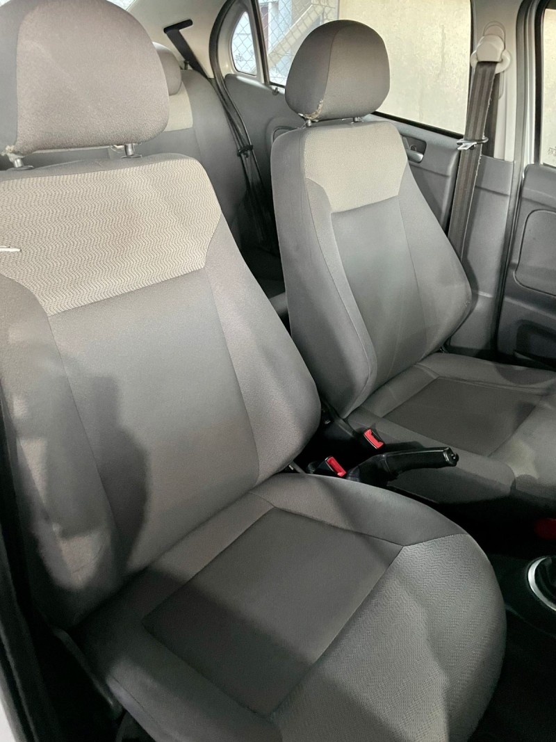 VOYAGE 1.0 MI CITY 8V FLEX 4P MANUAL - 2010 - CAXIAS DO SUL