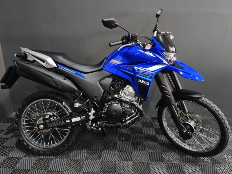 XTZ 250 LANDER