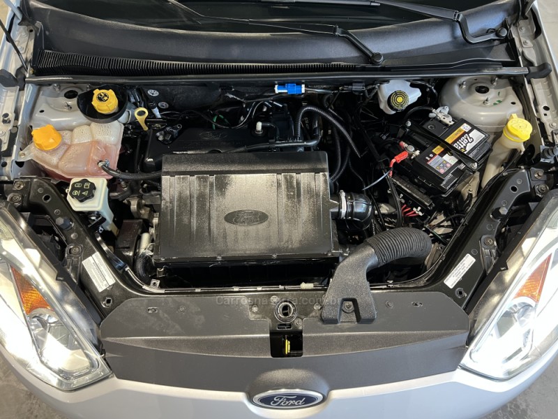FIESTA 1.6 SE SEDAN 16V FLEX 4P MANUAL - 2014 - CAXIAS DO SUL