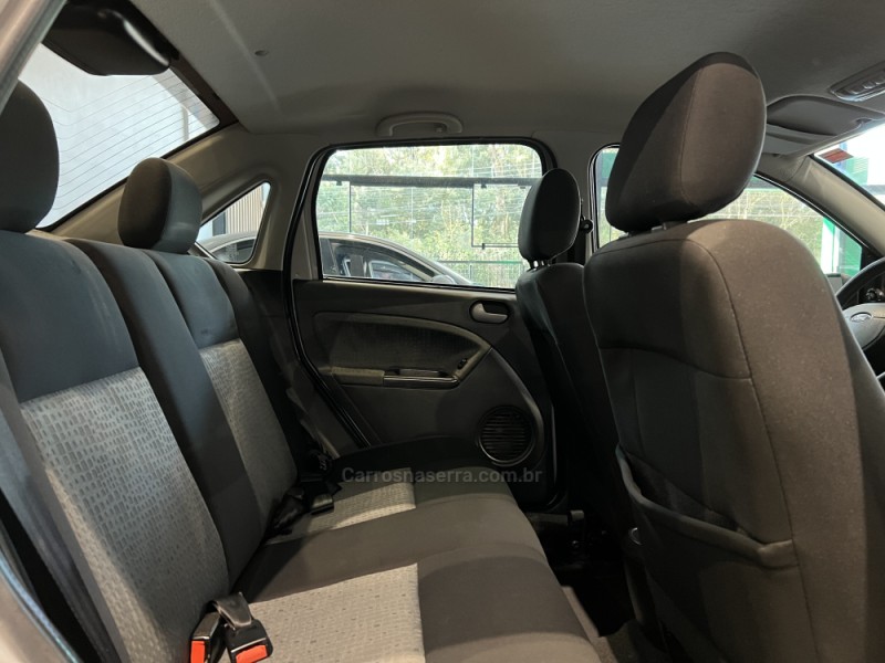 FIESTA 1.6 SE SEDAN 16V FLEX 4P MANUAL - 2014 - CAXIAS DO SUL