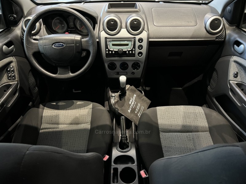 FIESTA 1.6 SE SEDAN 16V FLEX 4P MANUAL - 2014 - CAXIAS DO SUL