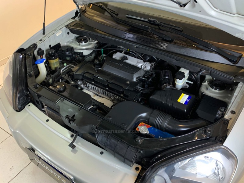 TUCSON 2.0 MPFI GL 16V 2WD GASOLINA 4P AUTOMÁTICO - 2013 - PORTO ALEGRE