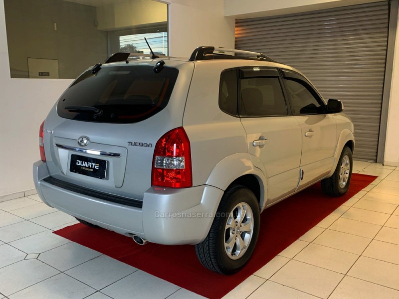 TUCSON 2.0 MPFI GL 16V 2WD GASOLINA 4P AUTOMÁTICO - 2013 - PORTO ALEGRE