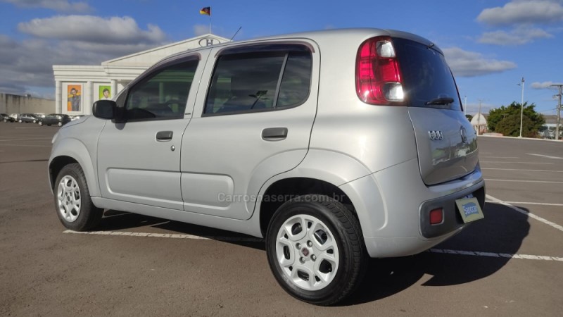 UNO 1.0 EVO VIVACE 8V FLEX 4P MANUAL - 2014 - SANTA CRUZ DO SUL
