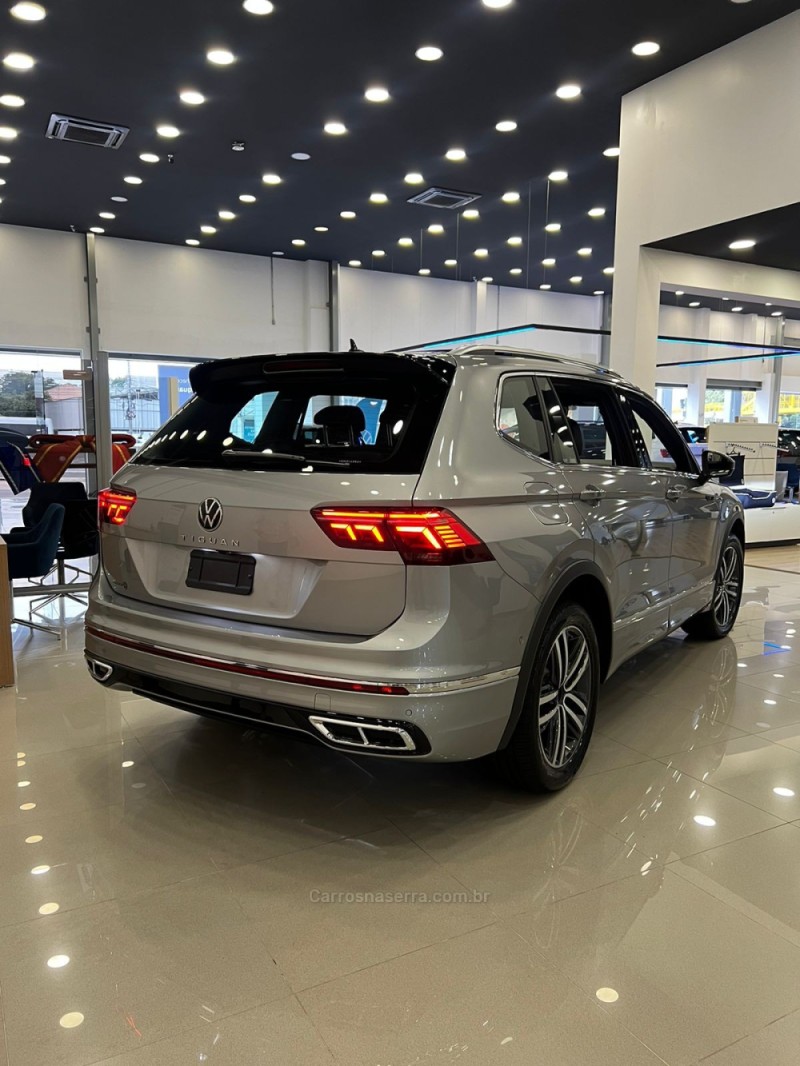 TIGUAN 2.0 ALLSPACE R-LINE 300 TSI GASOLINA 4P AUTOMÁTICO - 2025 - CANOAS