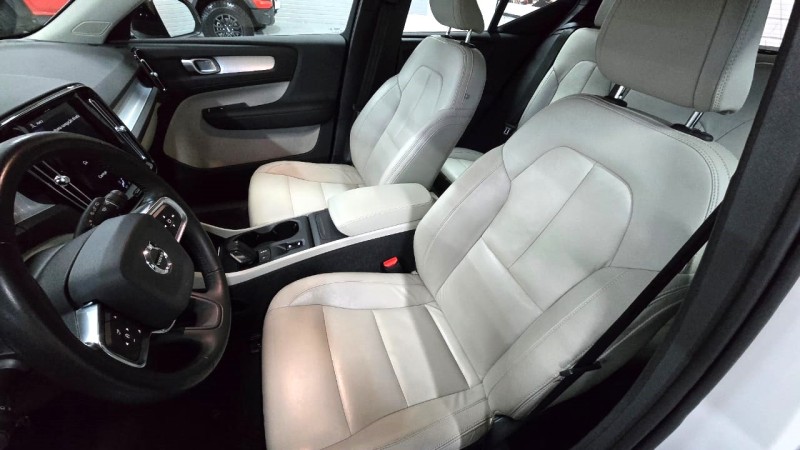 XC 40 2.0 T5 GASOLINA MOMENTUM AWD GEARTRONIC - 2020 - CAXIAS DO SUL