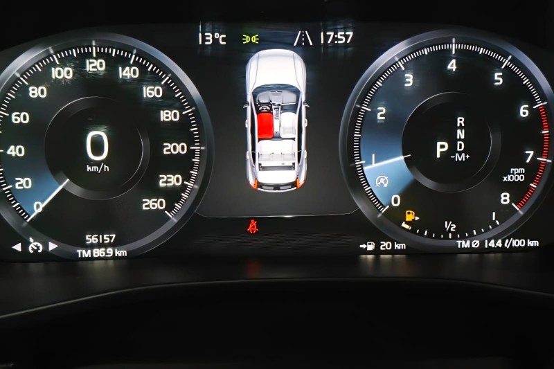 XC 40 2.0 T5 GASOLINA MOMENTUM AWD GEARTRONIC - 2020 - CAXIAS DO SUL