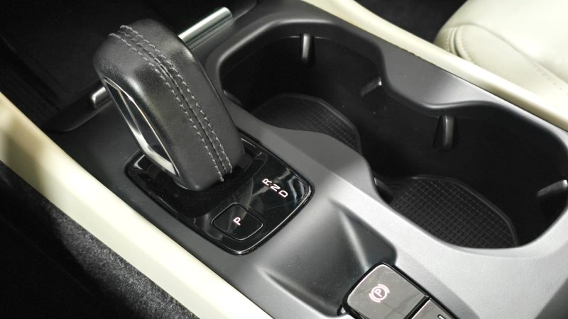 XC 40 2.0 T5 GASOLINA MOMENTUM AWD GEARTRONIC - 2020 - CAXIAS DO SUL