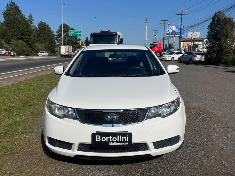 CERATO 1.6 EX2 SEDAN 16V GASOLINA 4P MANUAL - 2010 - FARROUPILHA