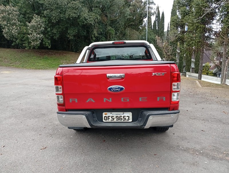 RANGER 3.2 XLT 4X4 CD 20V DIESEL 4P AUTOMÁTICO - 2013 - FARROUPILHA