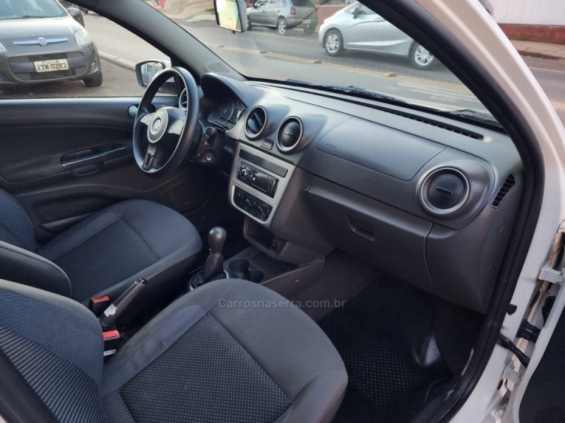 GOL 1.0 MI TRENDLINE 8V FLEX 4P MANUAL - 2015 - VACARIA