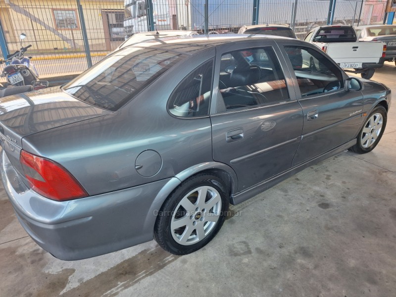 VECTRA 2.2 MPFI CHALLENGE 16V GASOLINA 4P MANUAL - 2001 - CAXIAS DO SUL