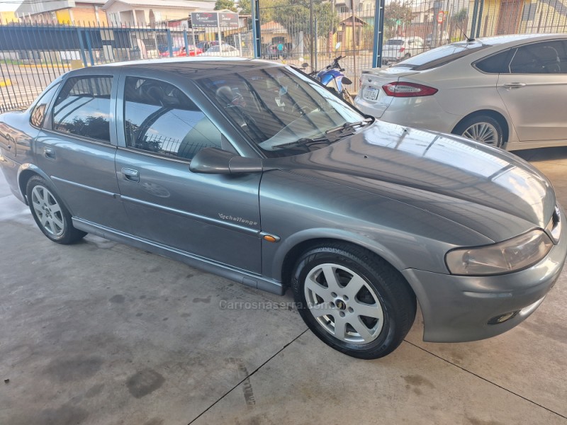 VECTRA 2.2 MPFI CHALLENGE 16V GASOLINA 4P MANUAL - 2001 - CAXIAS DO SUL