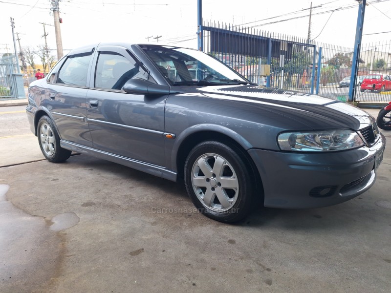 VECTRA 2.2 MPFI GLS 8V GASOLINA 4P MANUAL - 2000 - CAXIAS DO SUL