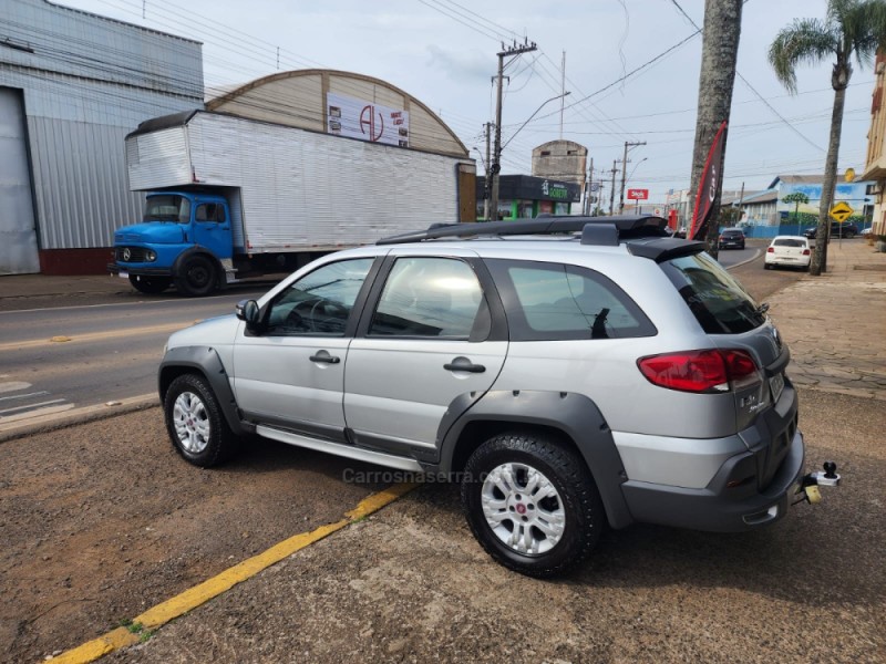 PALIO 1.8 MPI ADVENTURE LOCKER WEEKEND 16V FLEX 4P MANUAL - 2010 - VACARIA
