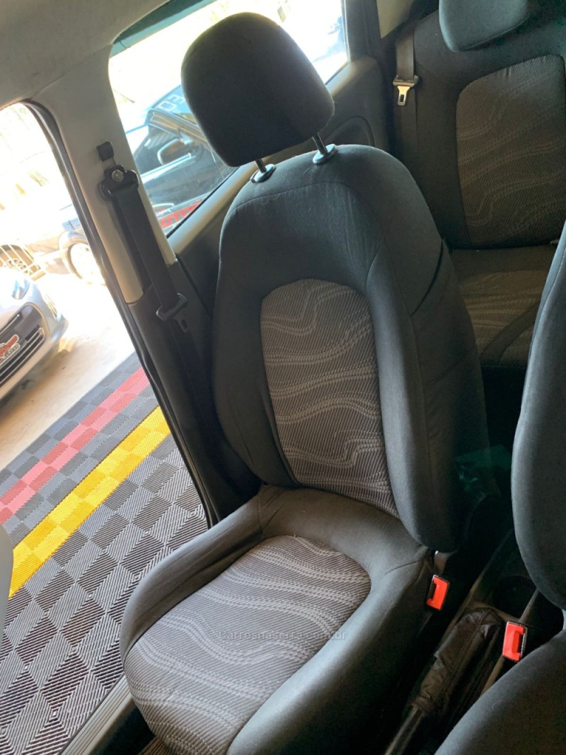 PUNTO 1.4 ATTRACTIVE 8V FLEX 4P MANUAL - 2012 - CAXIAS DO SUL