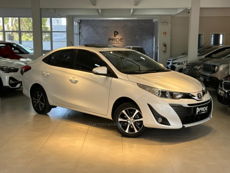 yaris 1.5 xls sedan 16v flex 4p automatico 2022 caxias do sul