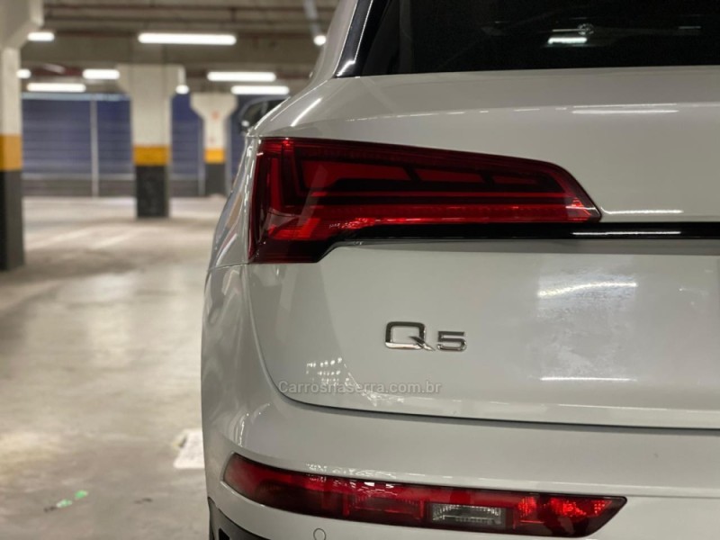 Q5 2.0 TSFI QUATTRO S TRONIC 16V GASOLINA 4P AUTOMÁTICO - 2022 - CAXIAS DO SUL