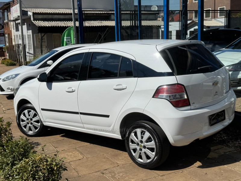 AGILE 1.4 MPFI LT 8V FLEX 4P MANUAL - 2012 - LAGOA VERMELHA
