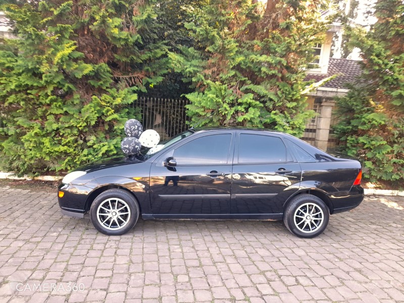 FOCUS 2.0 FC 16V GASOLINA 4P MANUAL - 2003 - FARROUPILHA