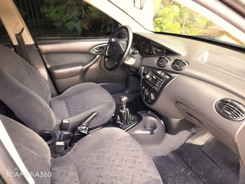 FOCUS 2.0 FC 16V GASOLINA 4P MANUAL - 2003 - FARROUPILHA