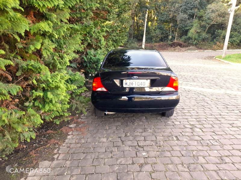 FOCUS 2.0 FC 16V GASOLINA 4P MANUAL - 2003 - FARROUPILHA